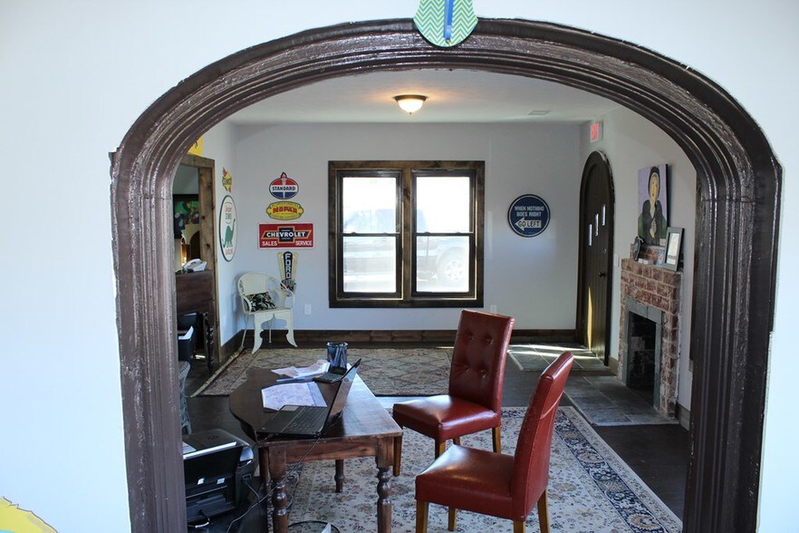 More Photos Of 401 Bankhead Hwy, Carrollton Office For Lease