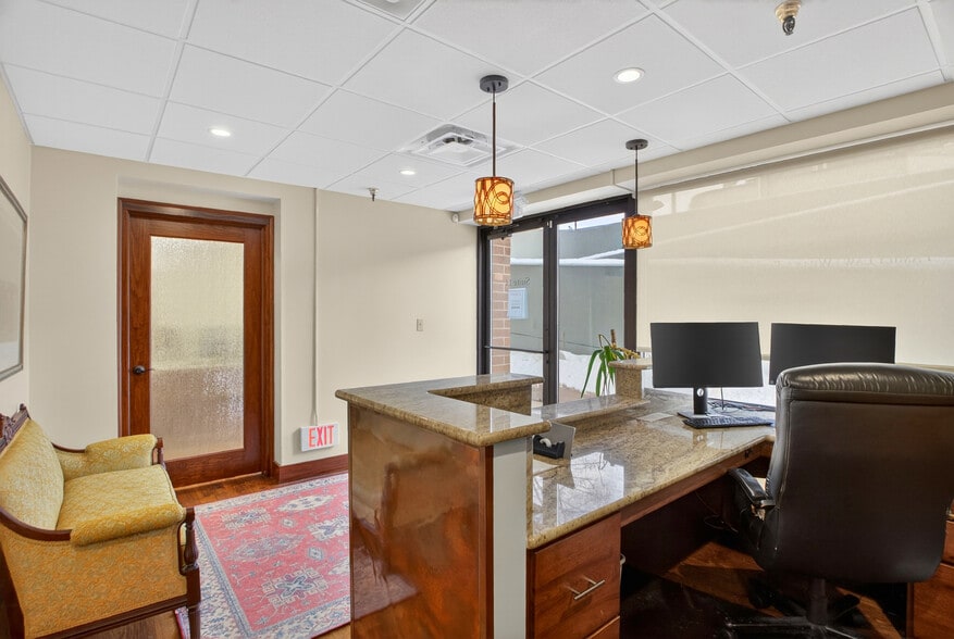 More Photos Of 750 Washington Rd, Mt Lebanon Apartments For Lease