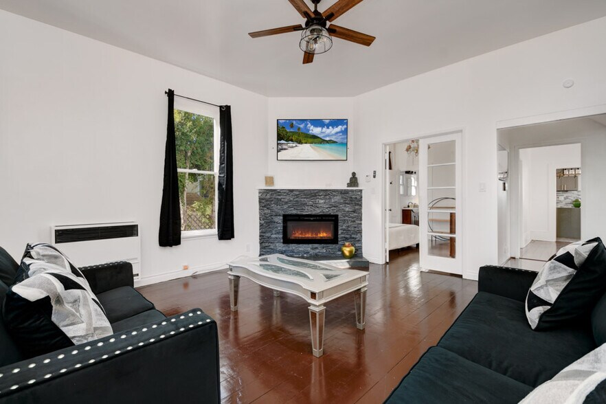 More Photos Of 870 D Ave, Coronado Apartments For Sale