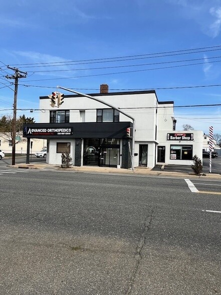 Primary Photo Of 133 E Merrick Rd, Valley Stream Storefront Retail Office For Lease