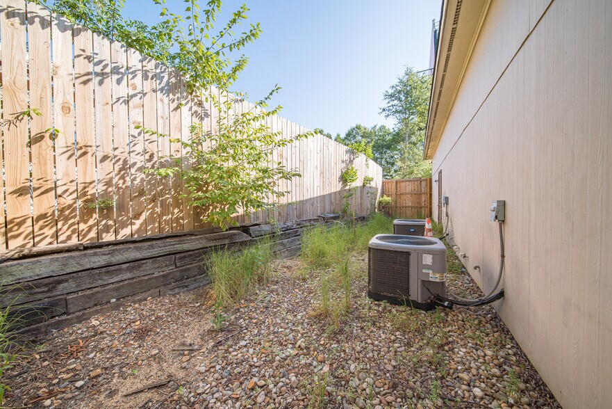 More Photos Of 2901 Warm Springs Rd, Columbus Office For Lease