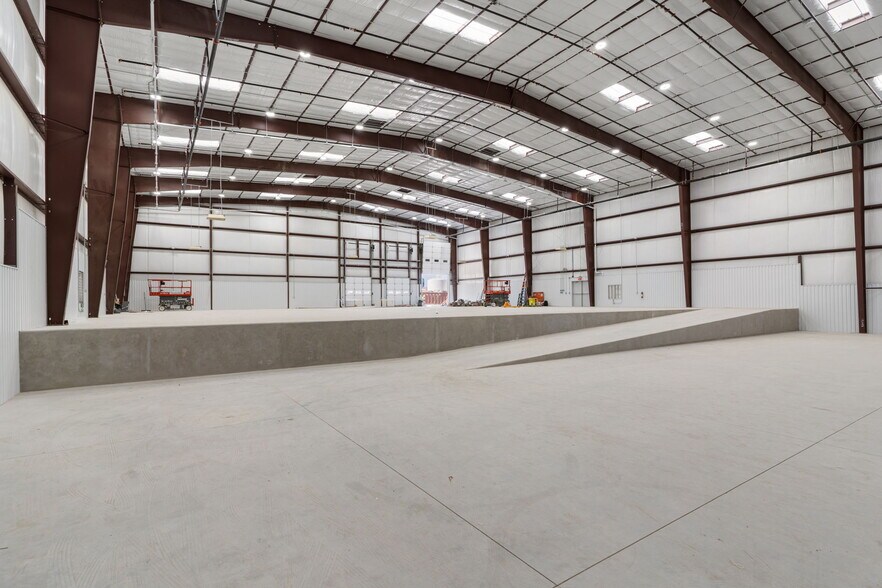 More Photos Of 6000 Chandler Rd, Hutto Unknown For Lease