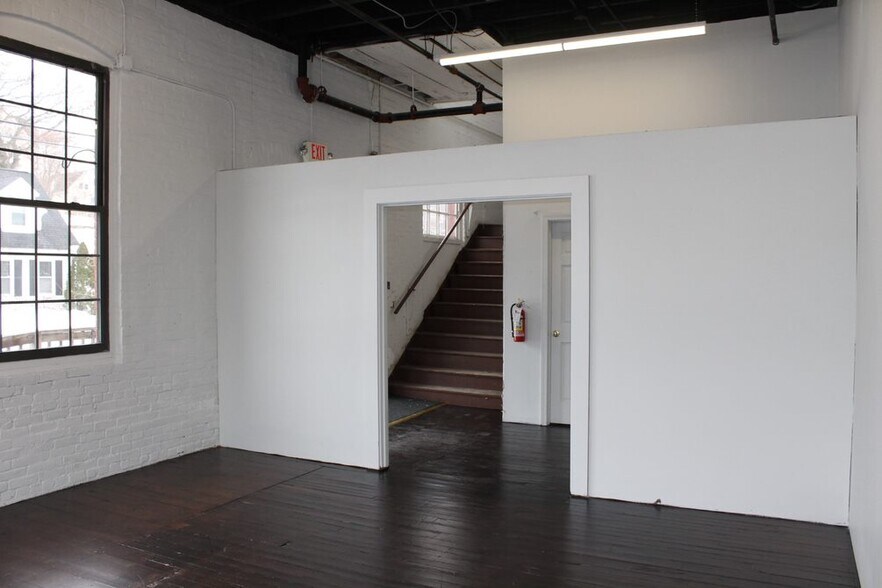 More Photos Of 68 Tower St, Hudson Warehouse For Sale