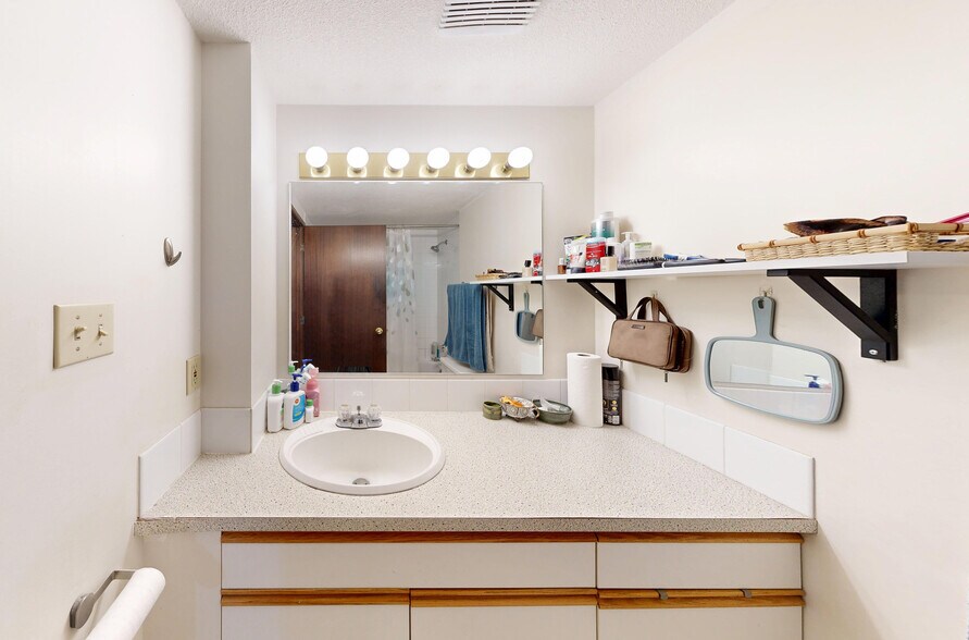 More Photos Of 7914-7916 110 St NW, Edmonton Apartments For Sale