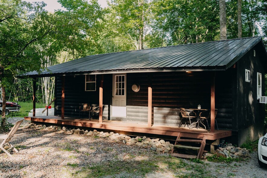 More Photos Of 32639 295th Ave, Holcombe Flex For Sale