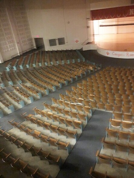 More Photos Of 1212 Vollintine Ave, Memphis Office Residential For Lease