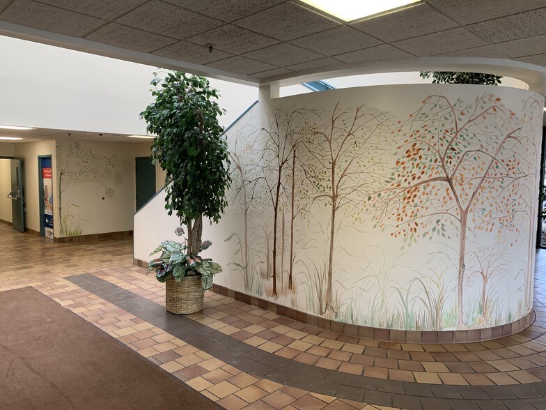 More Photos Of 123 Franklin Corner Rd, Lawrenceville Medical For Lease