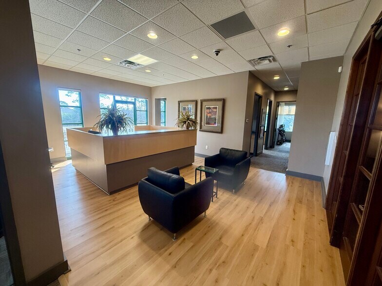 More Photos Of 960194 Gateway Blvd, Fernandina Beach Office For Lease