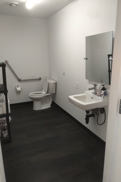 More Photos Of 15826 Stony Plain Rd NW, Edmonton General Retail For Lease