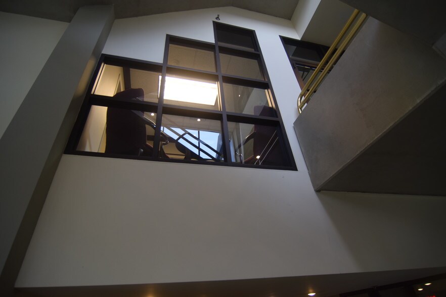 More Photos Of 51 S Duke St, Lancaster Office For Lease