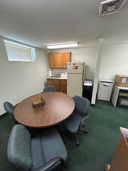 More Photos Of 101 Rt 130, Cinnaminson Unknown For Lease