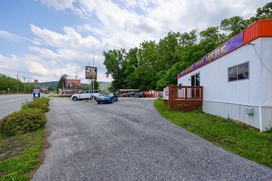 More Photos Of 678 S Richland Ave, York Land For Sale