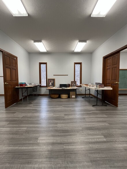 More Photos Of 5150 Moller Rd, Indianapolis Religious Facility For Sale