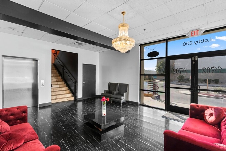 More Photos Of 1405 E Sunset Rd, Las Vegas Restaurant For Lease