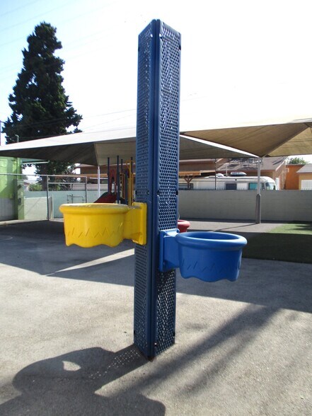 More Photos Of 9900-9904 S Central Ave, Los Angeles Schools For Lease