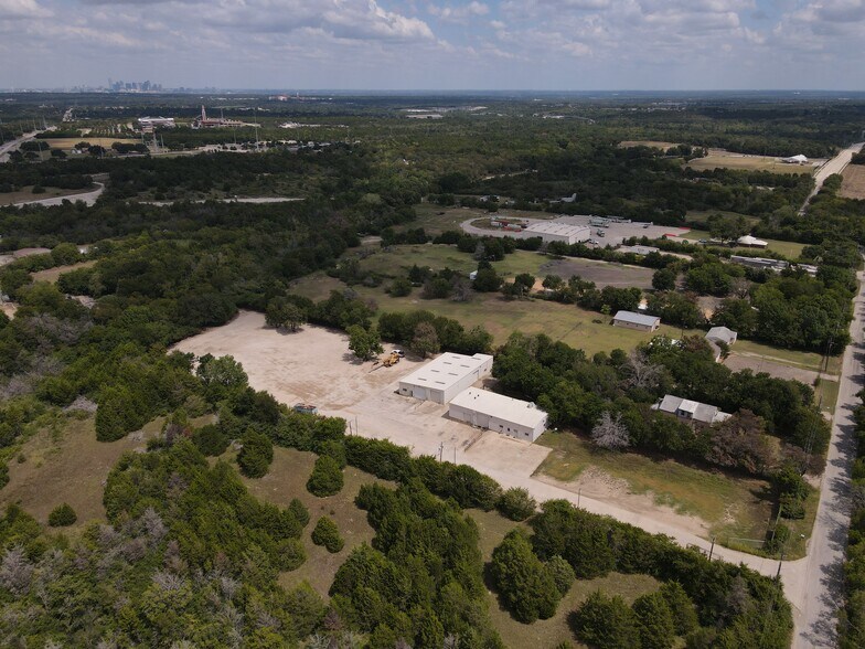 More Photos Of 1329 E Wheatland Rd, Lancaster Warehouse For Sale