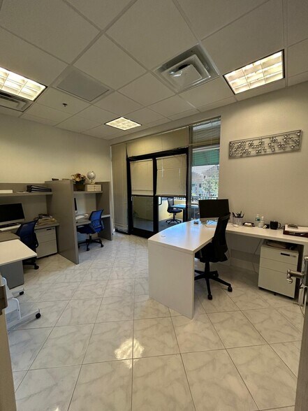 More Photos Of 13564 Village Park Dr, Orlando Unknown For Lease