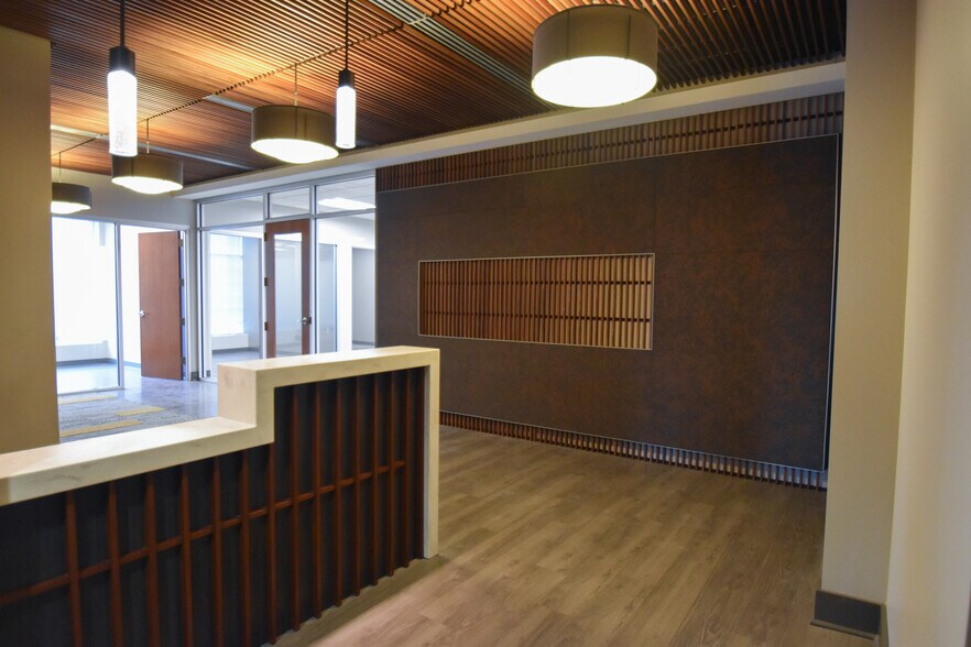 More Photos Of 52 S Union Rd, Buffalo Medical For Lease