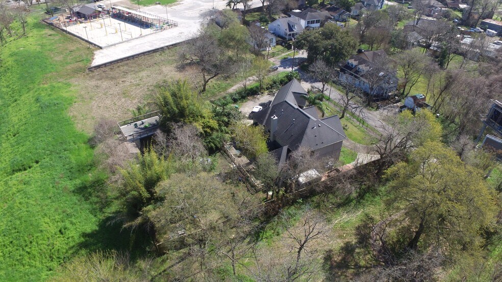 More Photos Of 315 Embry St, Houston Loft Creative Space For Sale