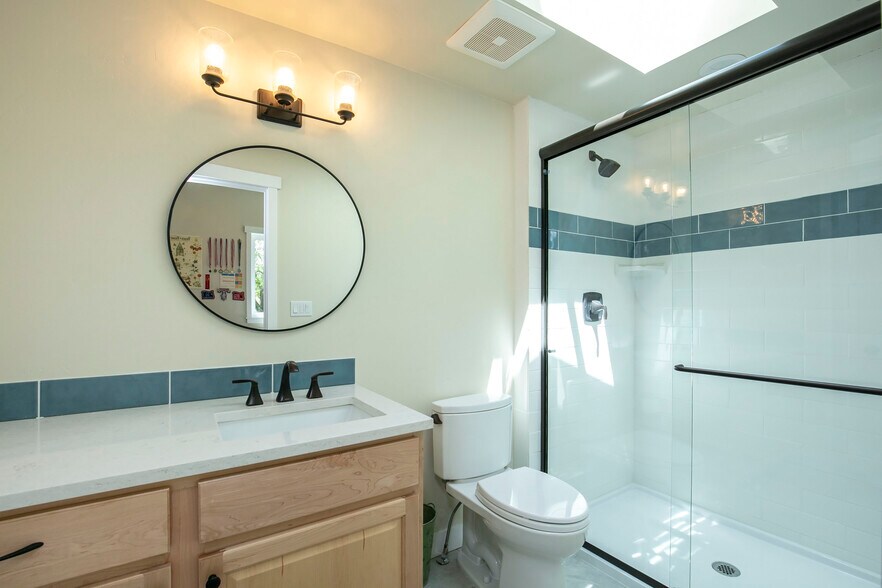 More Photos Of 61212 Obernolte Rd, Bend Specialty For Sale