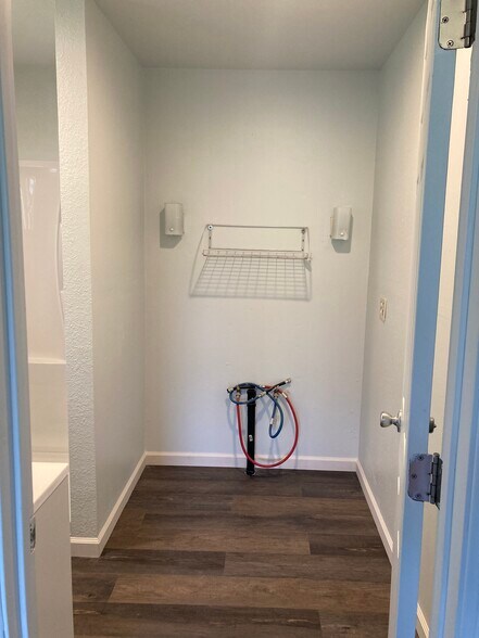 More Photos Of 170 Kelly Ridge Rd, Oroville Self Storage For Sale