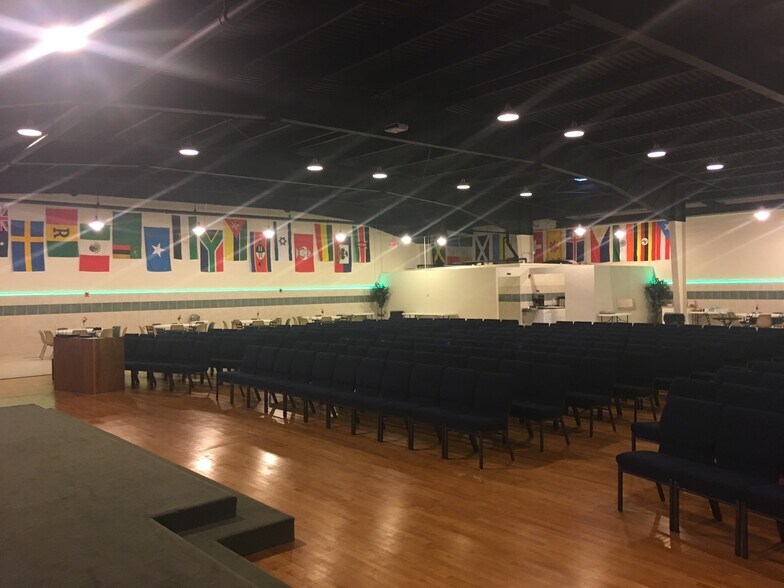 More Photos Of 1307 E Palatine Rd, Arlington Heights Religious Facility For Sale