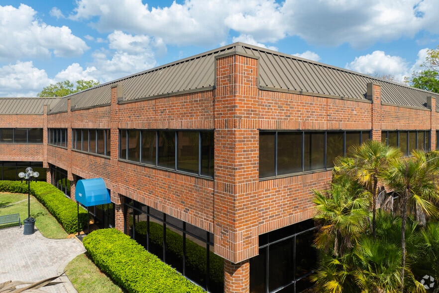 More Photos Of 14497 N Dale Mabry Hwy, Tampa Unknown For Lease