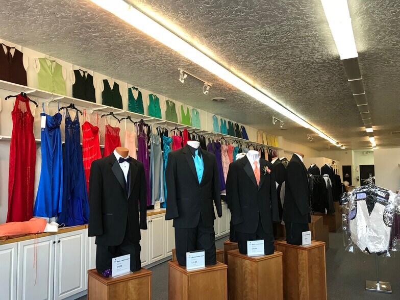 More Photos Of 6423-6521 W Ustick Rd, Boise Unknown For Lease