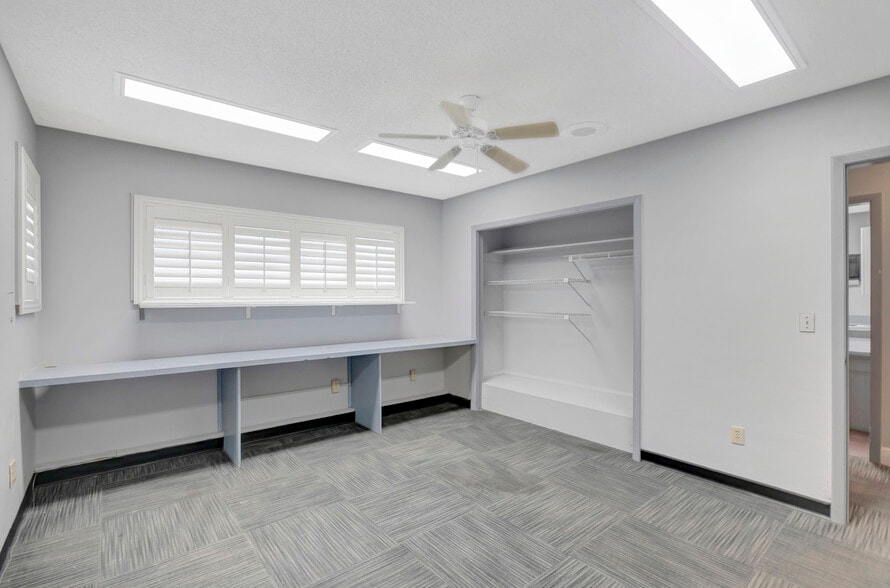 More Photos Of 1511 Indian Rocks Rd S, Largo Medical For Lease