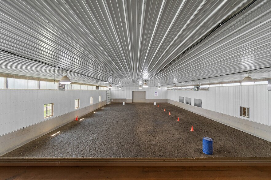 More Photos Of 5495 Meese Rd NE, Louisville Sports And Entertainment For Sale