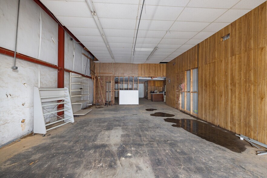 More Photos Of 6598 OK-98 Highway, Wright City Flex For Sale