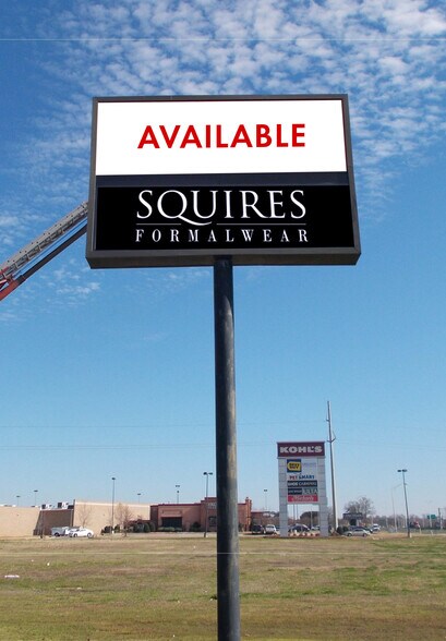 More Photos Of 4301 Pecanland Mall Dr, Monroe Freestanding For Lease