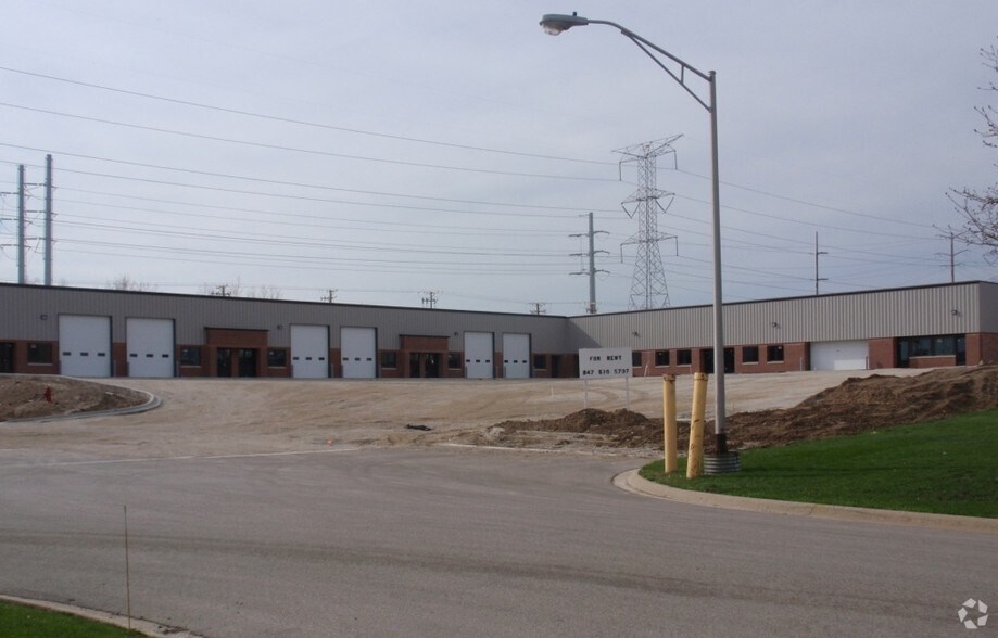 More Photos Of 155 E Chicago St, Cary Warehouse For Lease