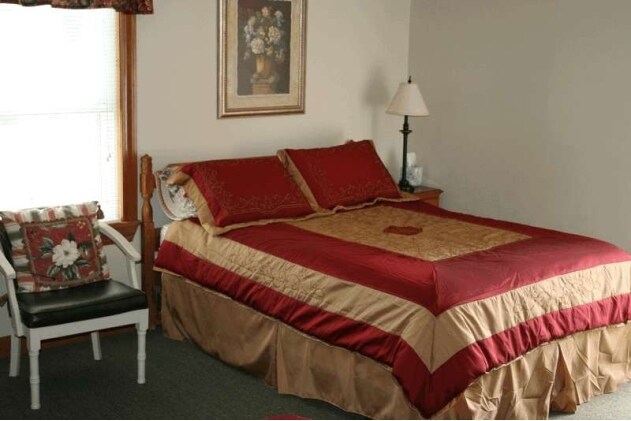 More Photos Of 885 Washington Mountain Rd, Washington Hotel For Sale