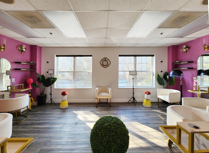 More Photos Of 13895 Hedgewood Dr, Woodbridge Medical For Sale