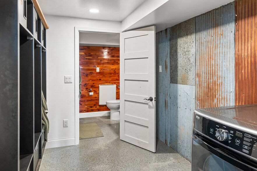 More Photos Of W1726 North Street, Green Lake Flex For Sale