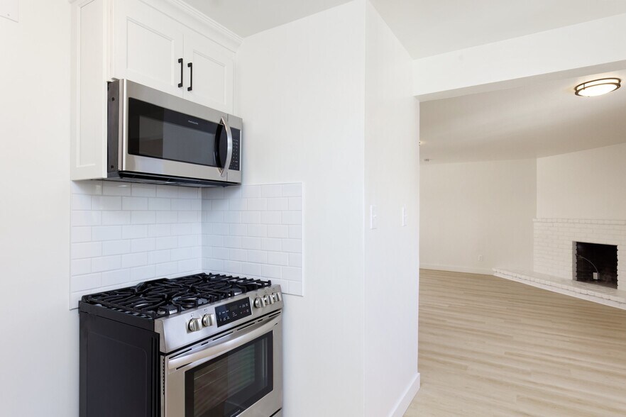 More Photos Of 407 Vernon St, Oakland Apartments For Sale