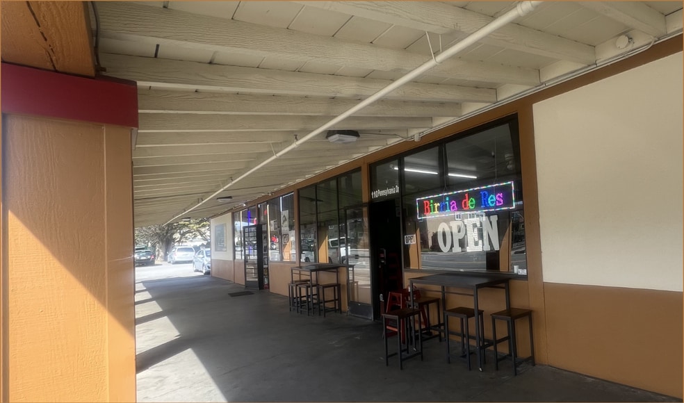 More Photos Of 1260 Main St, Watsonville Unknown For Lease
