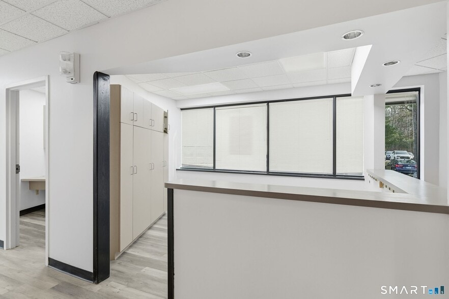 More Photos Of 3 Northwestern Dr, Bloomfield Medical For Lease