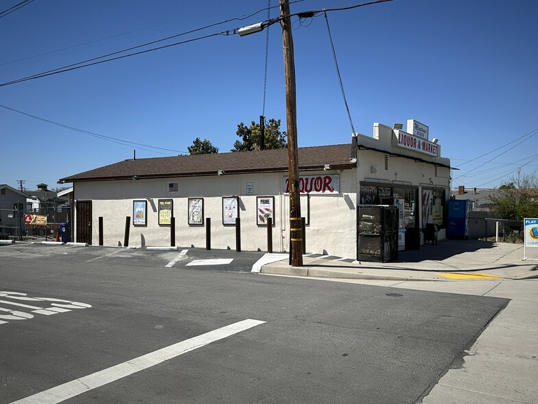 More Photos Of 1840 Mentone Blvd, Mentone Storefront Retail Residential For Sale