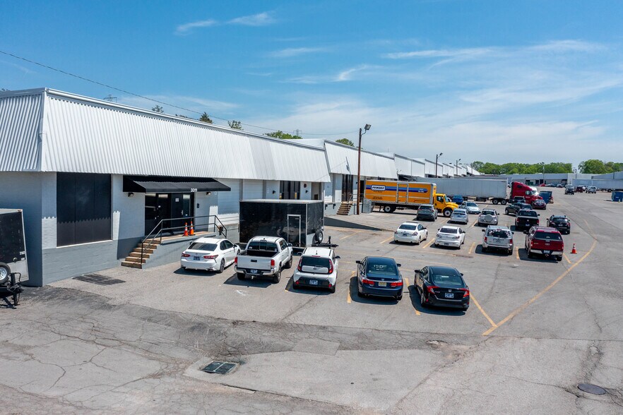 More Photos Of 3310-3422 Ambrose Ave, Nashville Unknown For Lease