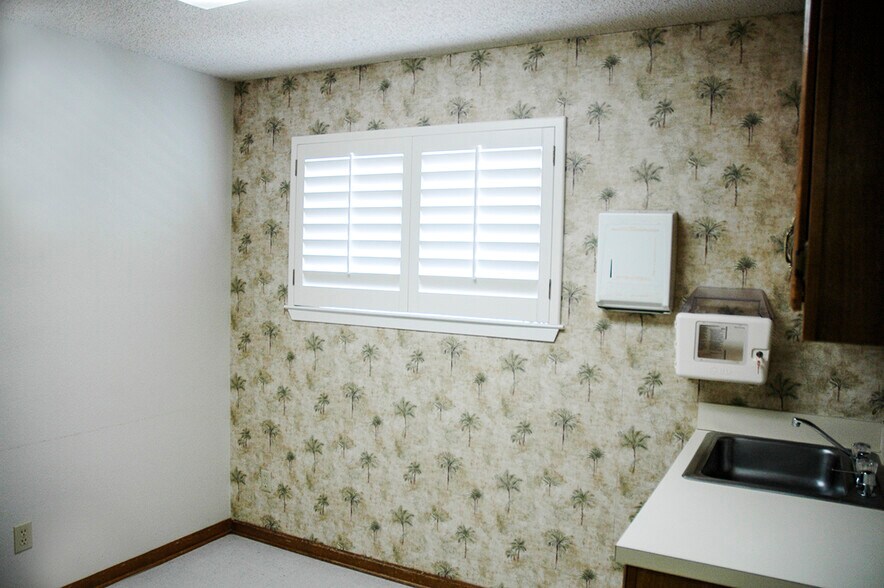 More Photos Of 7500 N Beach St, Fort Worth Medical For Lease