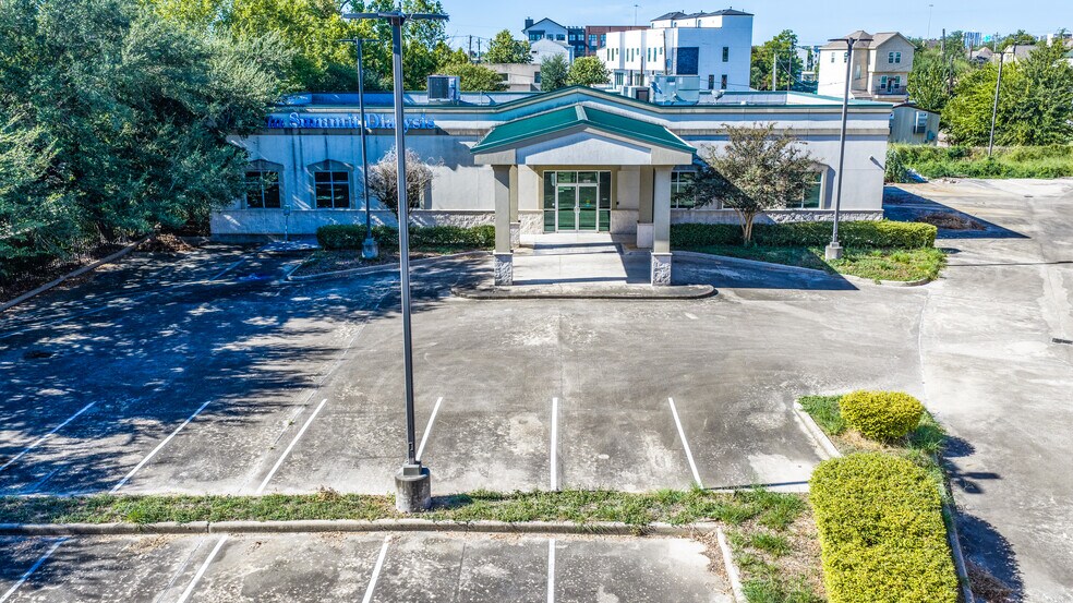More Photos Of 3150 Polk St, Houston Medical For Sale