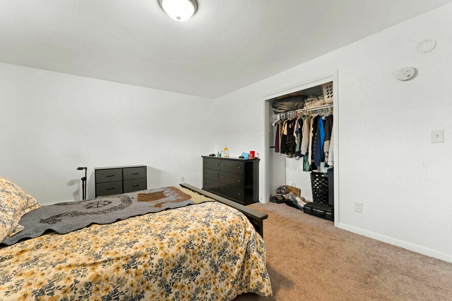 More Photos Of 101 Hooper Rd, Endicott Apartments For Sale