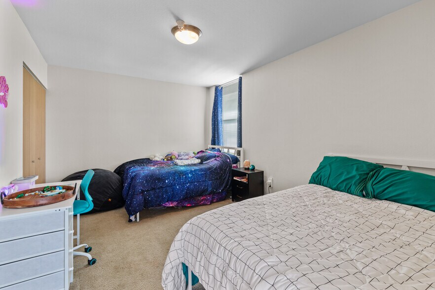 More Photos Of 1120 E Parkway Ave, Oshkosh Multifamily For Sale