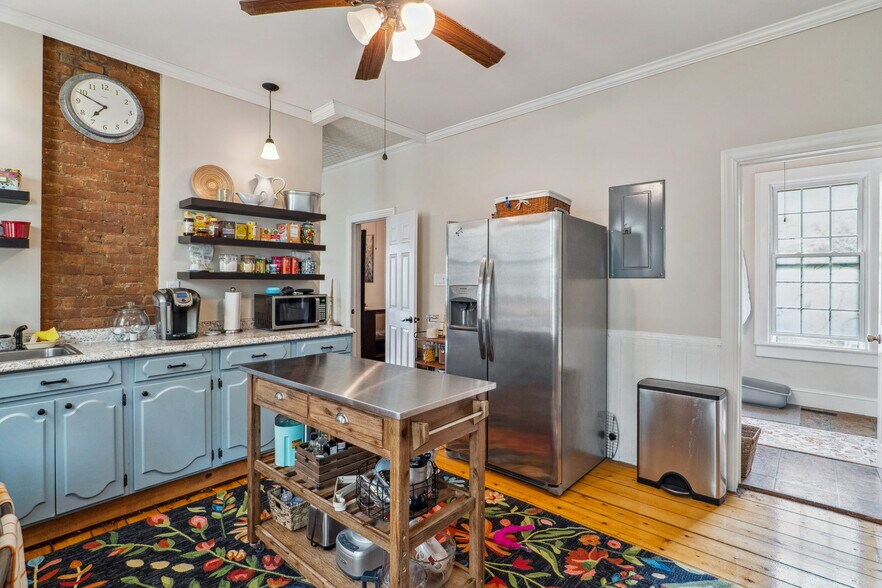 More Photos Of 462-470 2nd Ave, Troy Storefront Retail Residential For Sale