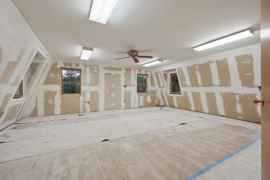 More Photos Of 1008 W Central Ave, Davidsonville Freestanding For Lease