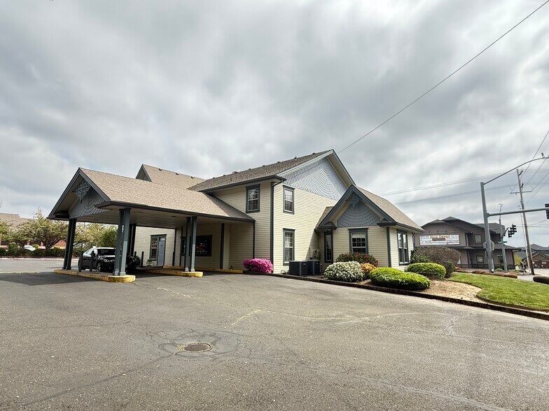 More Photos Of 4741 Liberty Rd S, Salem Office For Lease