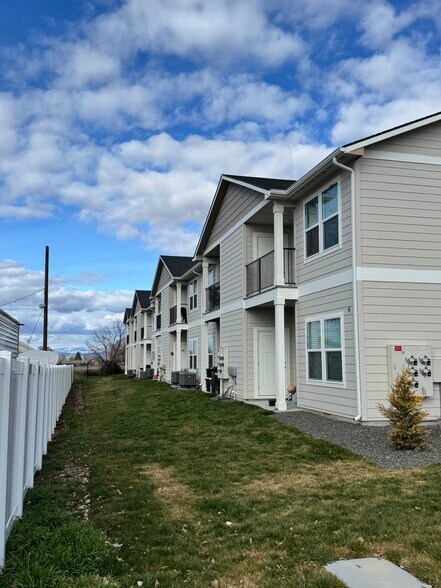 More Photos Of 1800 7th Ave N, Payette Apartments For Sale