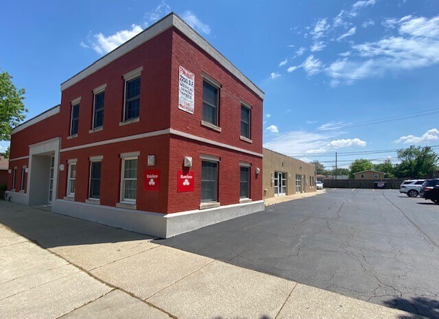 More Photos Of 105 E Burlington St, Riverside Office For Lease